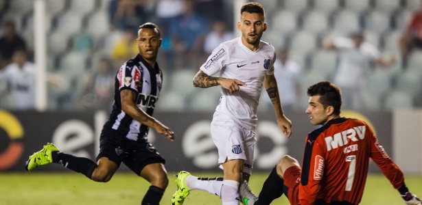 Atlético-MG sofreu 13 gols nas últimas sete partidas, enquanto o Corinthians levou seis no mesmo período - Adriano Vizoni/Folhapress