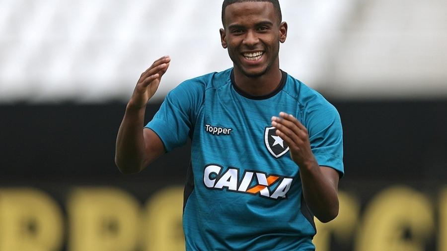 Ezequiel se destacou pelo Sport e deverá ser vendido pelo Botafogo no fim do ano - Divulgação