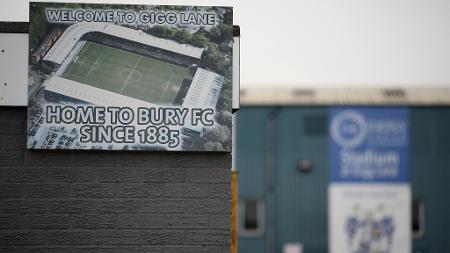 URGENTE! O Bury, da League One, que se - Bate Bola Inglês