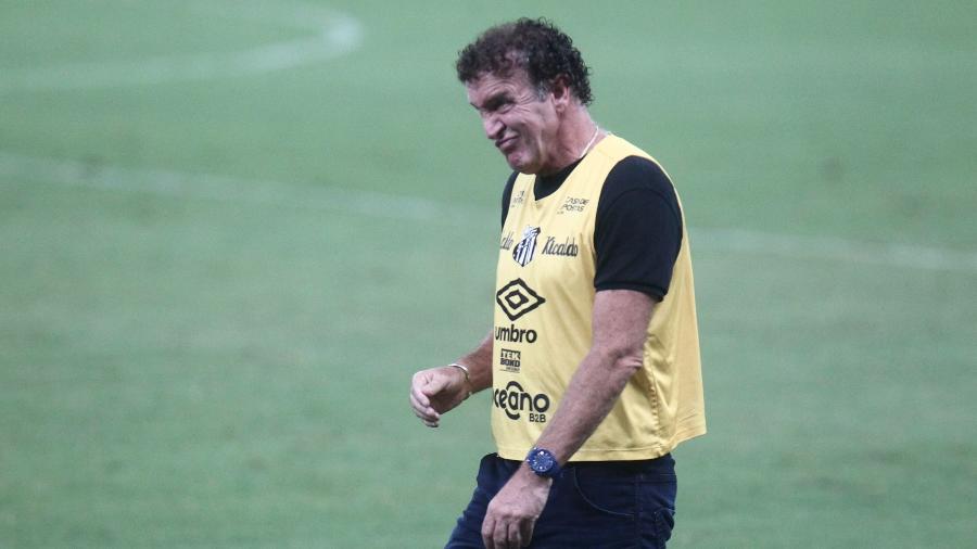 Técnico Cuca comanda o Santos em jogo contra o Ceará pela Copa do Brasil 2020 - Kely Pereira/AGIF