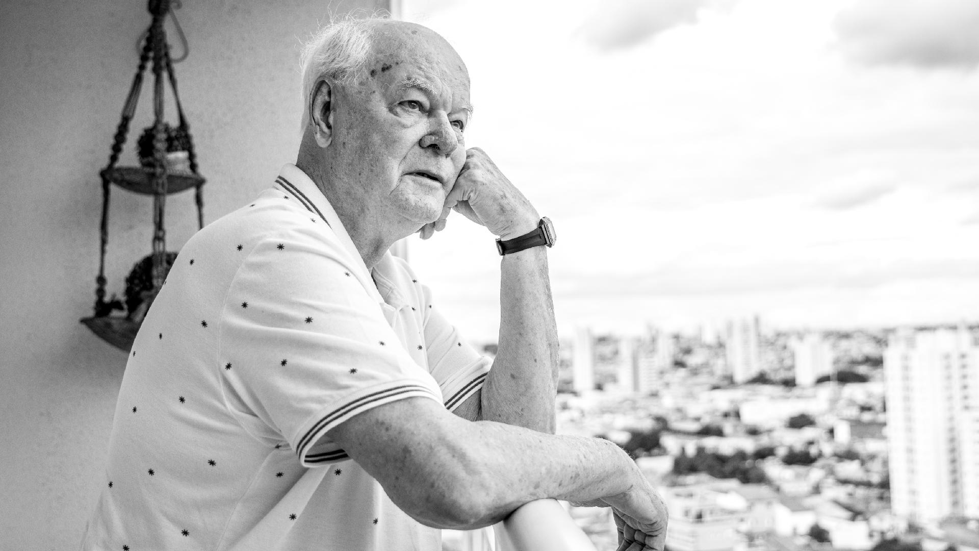 Simon Plestenjak/UOL