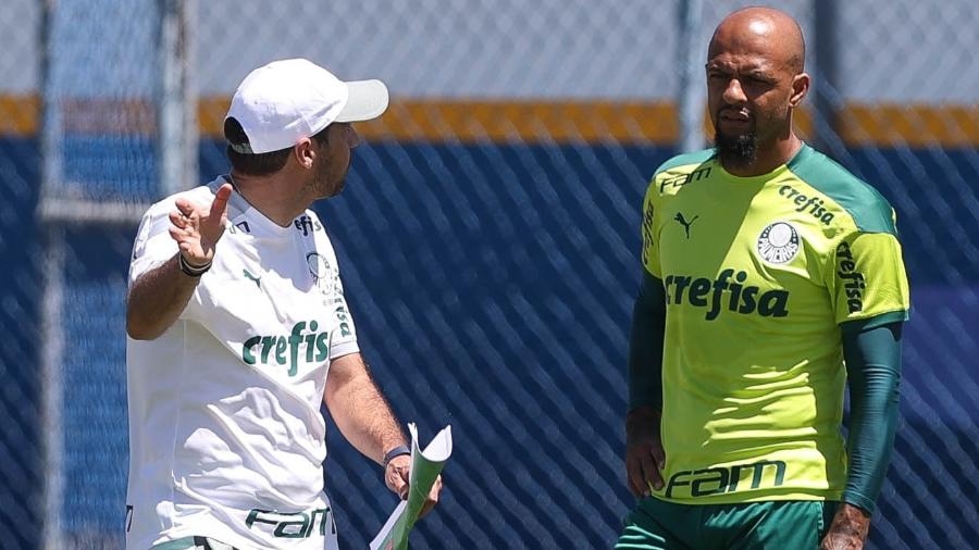 Técnico português e volante trabalharam juntos ao longo de 2021 defendendo o Palmeiras - Cesar Greco/Palmeiras