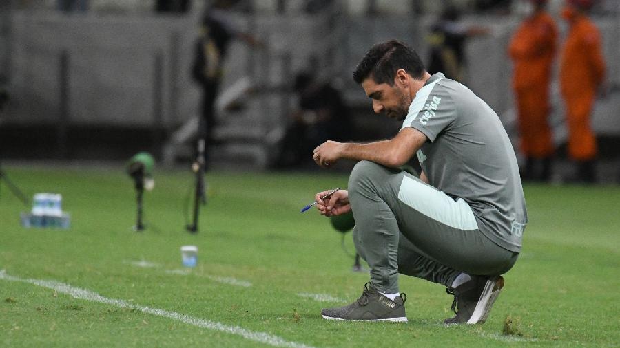 Abel Ferreira, técnico do Palmeiras, durante partida contra o Ceará - Kely Pereira/AGIF