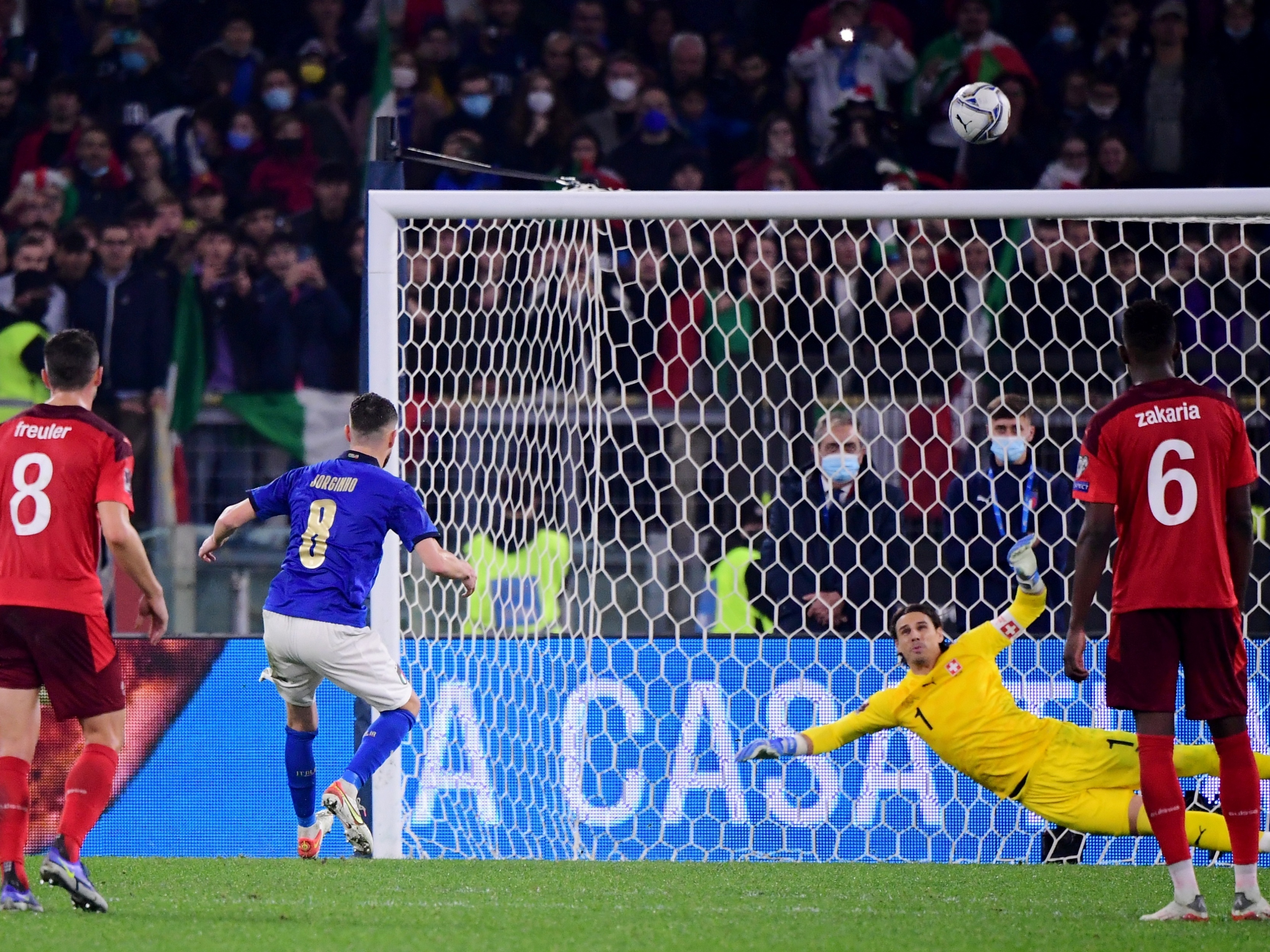 Itália voa para o Europeu e vai jogar com a bola que vai mudar o