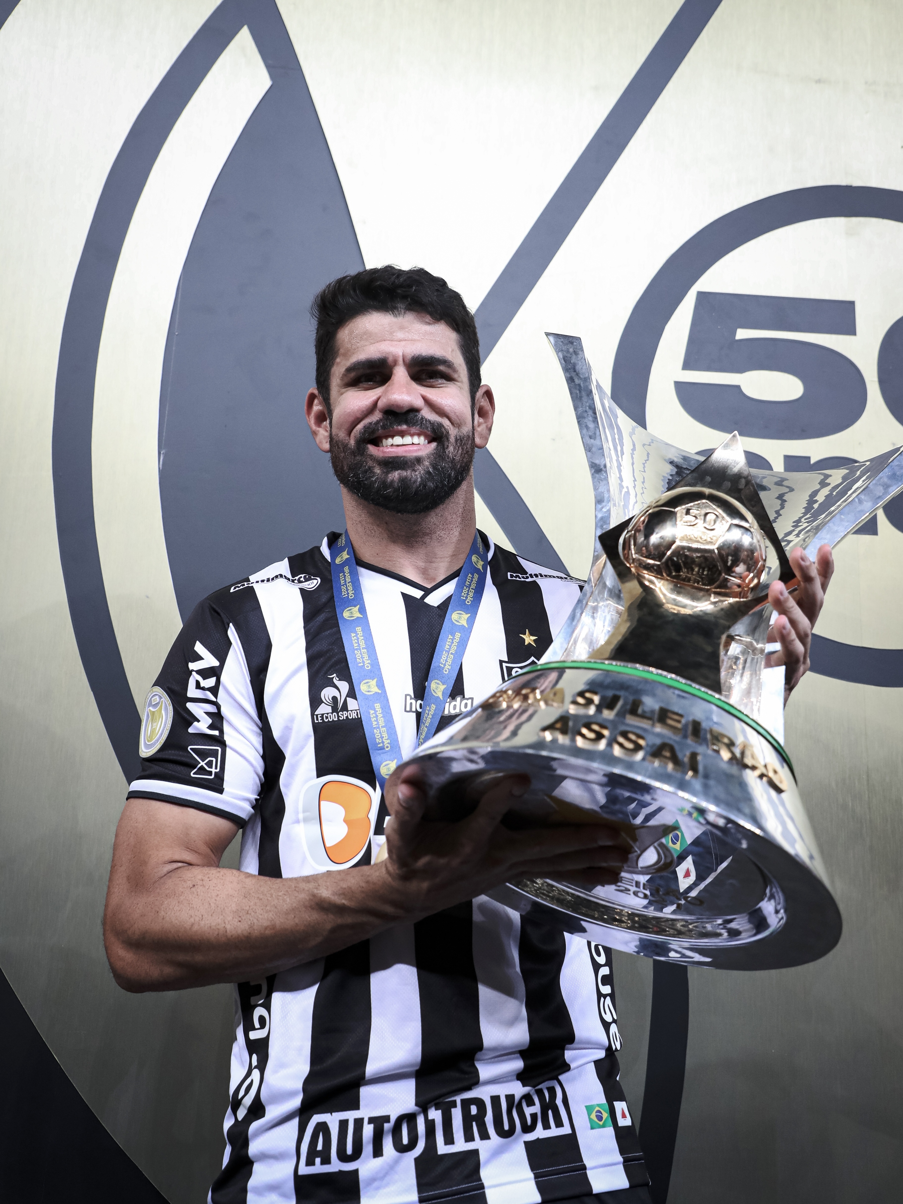 Desacordo com Besiktas aproxima atacante Diego Costa do Atlético -  Superesportes