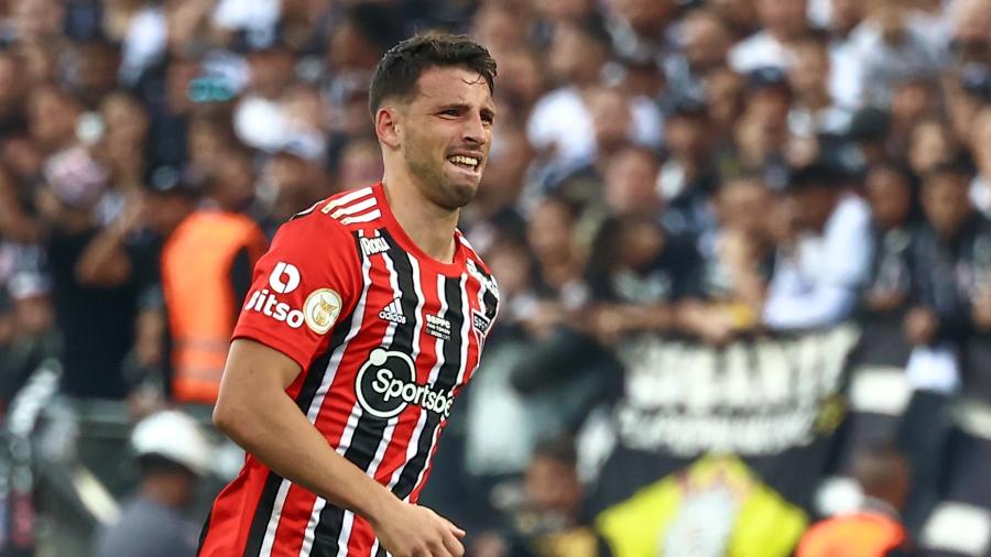 Calleri comemora gol marcado pelo São Paulo contra o Corinthians - Marcello Zambrana/AGIF
