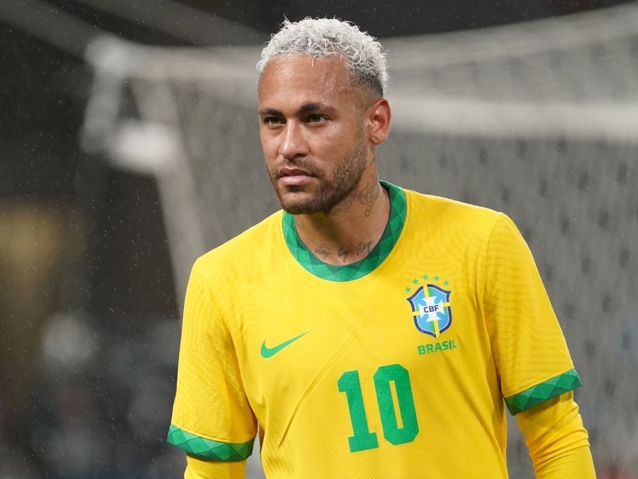 Neymar no Top 12 dos Melhores do Mundo, Revela Jornal Ingls