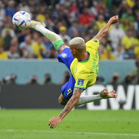 Richarlison acerta lindo voleio e marca para a seleção contra a Sérvia pela Copa do Mundo do Qatar - Justin Setterfield/Getty Images