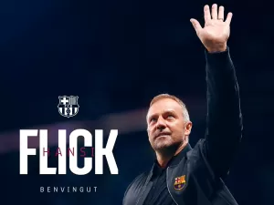 Barcelona anuncia Hansi Flick como substituto de Xavi até 2026
