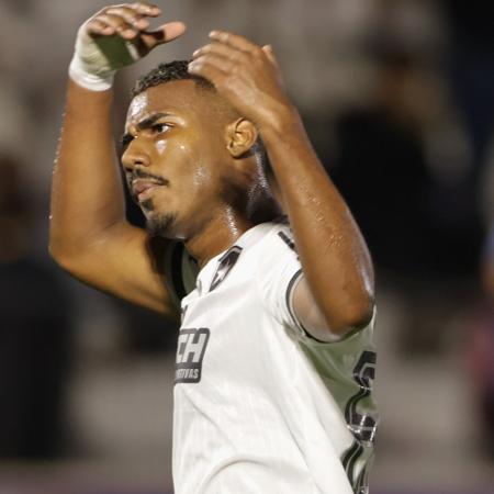 Cuiabano durante jogo entre Botafogo e Bragantino pelo Brasileirão - Joisel Amaral/AGIF