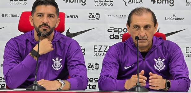 Corinthians: Ramón satisfeito com elenco mesmo com janela zerada.