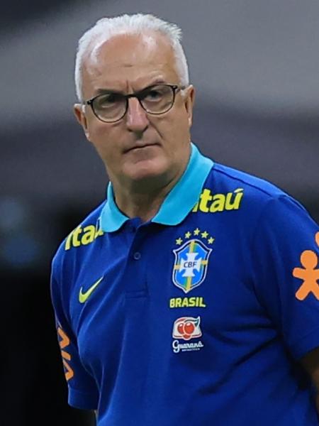 Dorival Júnior, técnico do Brasil, durante jogo contra a Colômbia nas Eliminatórias Dorival Júnior, técnico do Brasil, durante jogo contra a Colômbia nas Eliminatórias