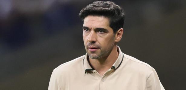 “Abel Faz Ironia ao Alertar para o Terreno Ruim: ‘Preocupação com o Gramado do Palmeiras é Real!’ – Clima Tenso Antes do Grande Confronto!” #ÚltimasNotícias #Portugal