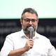 Mattos vê elenco 'muito forte', mas presidente do Santos promete reforços