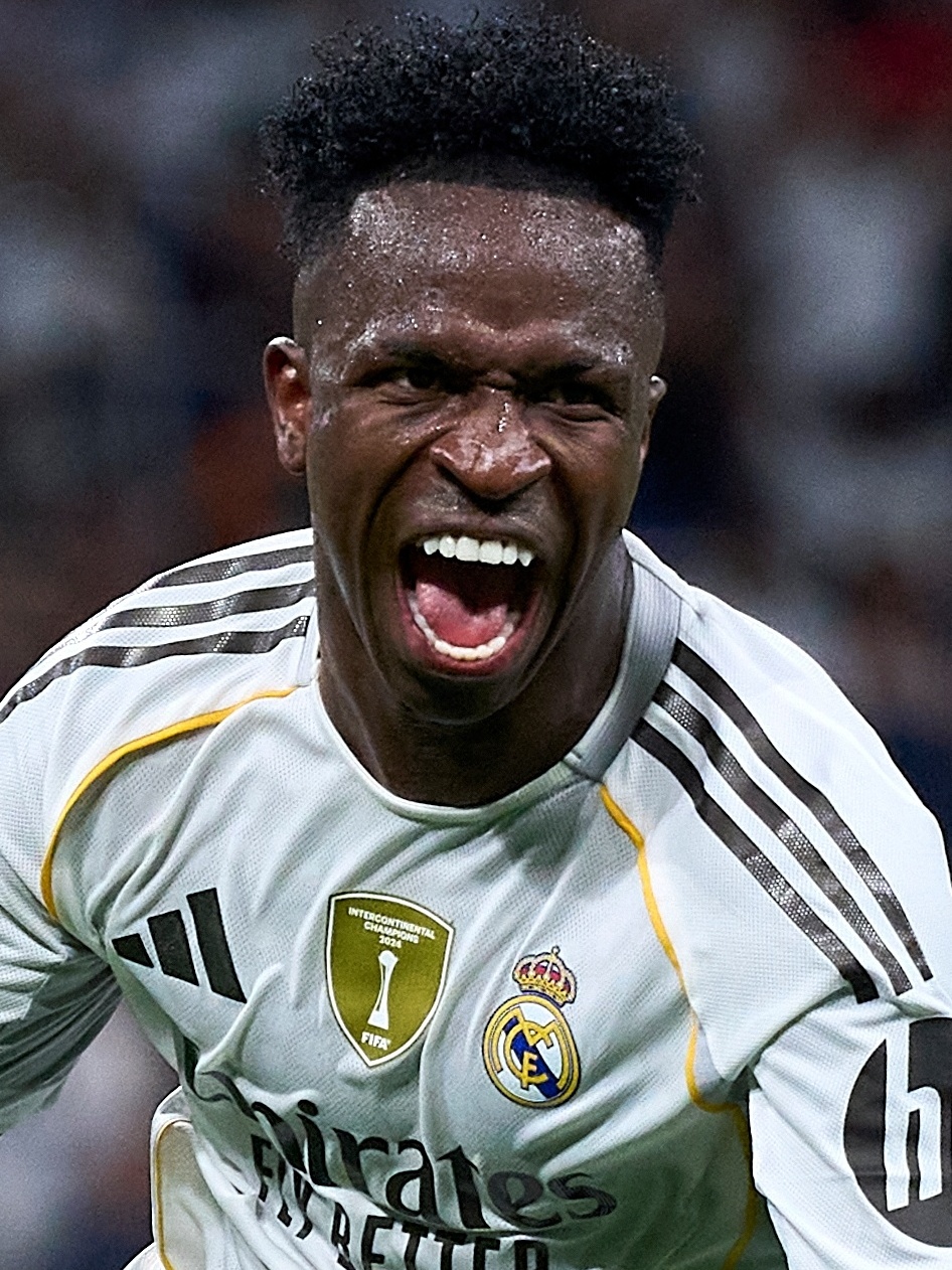 vinicius-junior-comemora-gol-