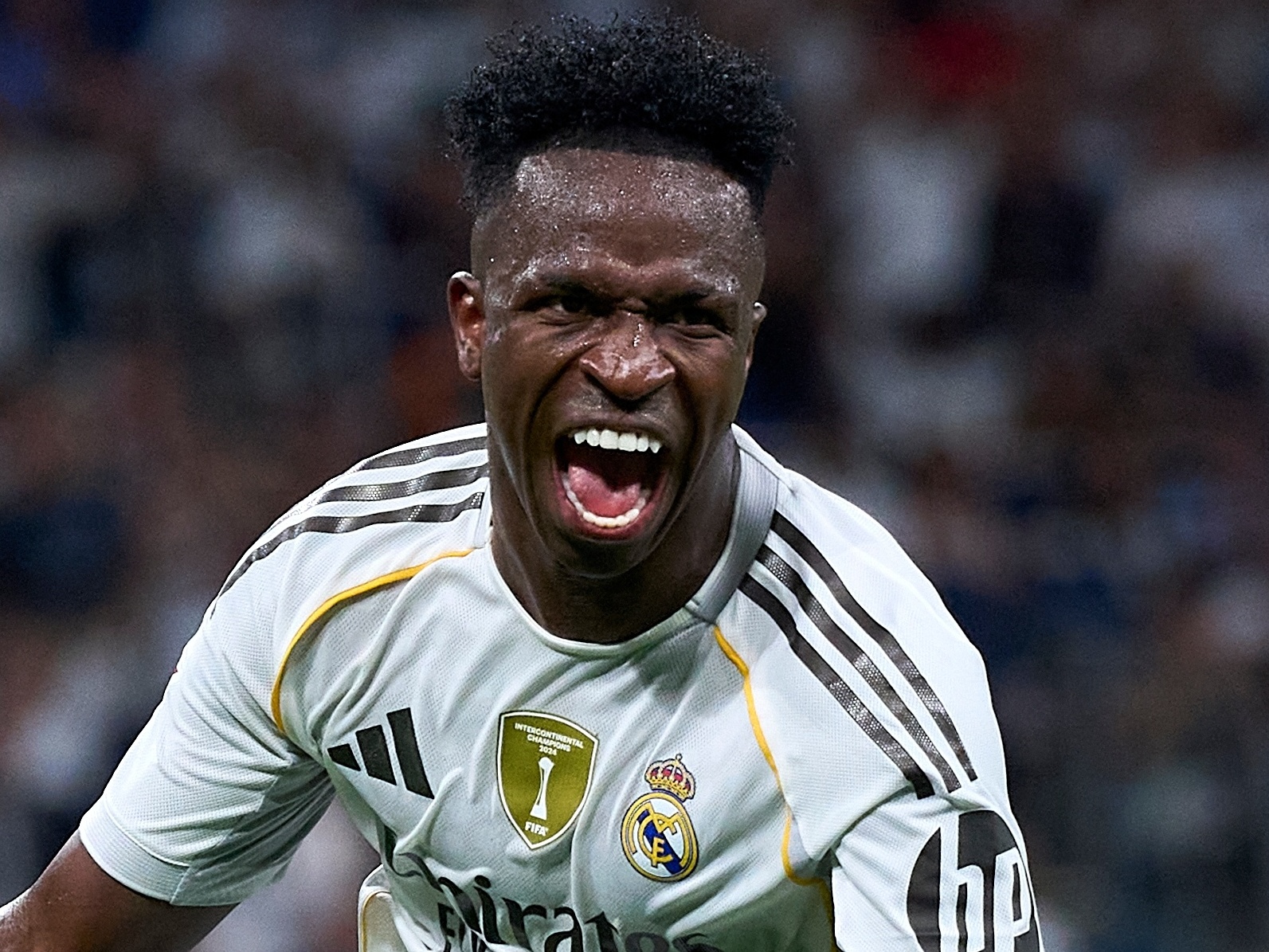 Chelsea prepara oferta de quase R$ 1 bilhão por Vini Jr., diz jornal