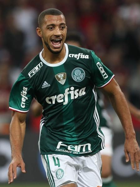 Vitor Hugo comemora gol na época em que passou pelo Palmeiras - Cesar Greco/Fotoarena