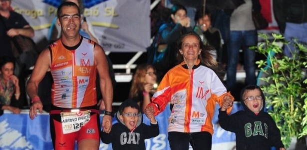 Arroyo também já completou 5 "Meio Ironman" e 4 maratonas - Reprodução