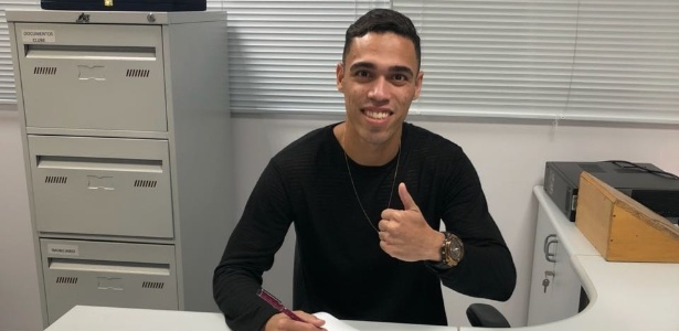 Eder assinou contrato por 3 anos com o Atlético - Divulgação/Infiniti Sports