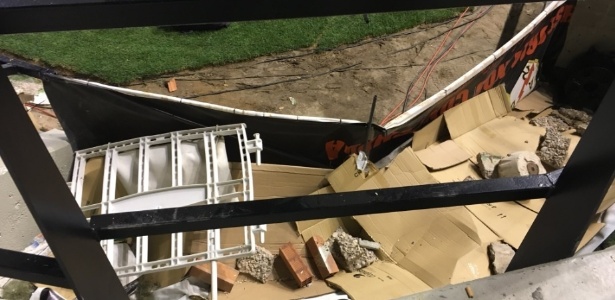 Torcedor mostra restos de obra no estádio de Vallecas, casa do Rayo Vallecano - Reprodução/Twitter