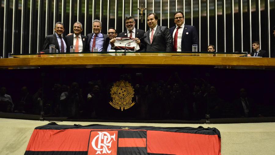 Sessão solene em homenagem aos 124 Anos do Flamengo na Câmara dos Deputados contou com o presidente do clube Luiz Rodolfo Landim e o deputado Alexandre Frota  - Renato Costa/Estadão Conteúdo