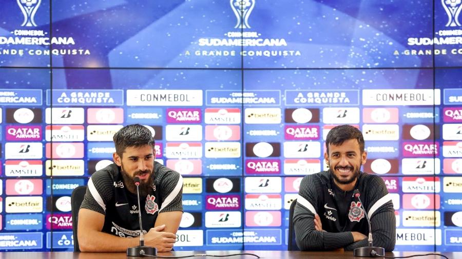 Bruno Méndez e Camacho foram os escolhidos do clube para falar com a imprensa antes da estreia na Copa Sul-Americana  - Rodrigo Coca/ Ag. Corinthians 
