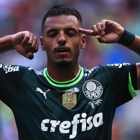 Gabriel Menino comemora gol do Palmeiras sobre o Flamengo na Supercopa do Brasil - Ettore Chiereguini/AGIF