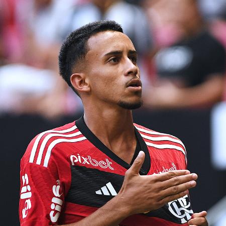 Matheus Gonçaves, do Flamengo, comemora seu gol contra o Botafogo, pelo Carioca - Edu Andrade/Estadão Conteúdo