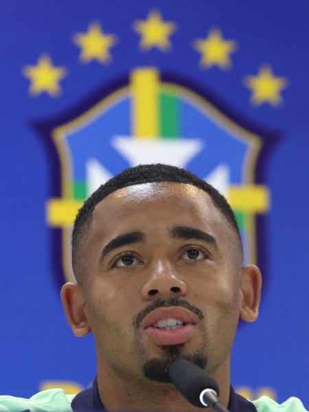 Gabriel Jesus dá coletiva na seleção brasileira