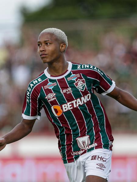 Isaac é considerado uma das joias da base do Fluminense - Lucas Merçon / Fluminense