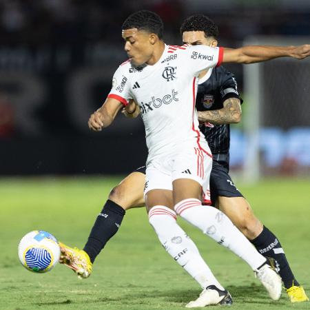 Igor Jesus, ex-Flamengo, é um dos destaques da equipe do Los Angeles Igor Jesus, ex-Flamengo, é um dos destaques da equipe do Los Angeles