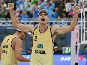 Olimpíadas 2024: onde assistir a Brasil x Cuba no vôlei de praia masculino