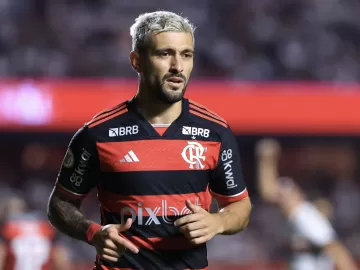 Arrascaeta admite desgaste no Flamengo: 'Não dá para todos jogarem sempre'