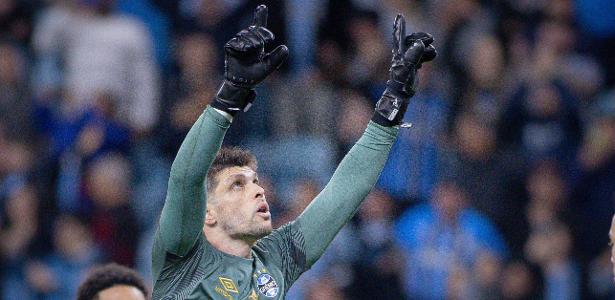 Volpi brilha e Grêmio empata com Botafogo em jogo atrasado.