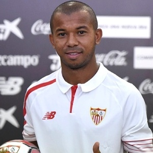 Mariano, que já atuou no Fluminense, deixou o Bordeaux para atuar no Sevilla - Sevilla/Oficial
