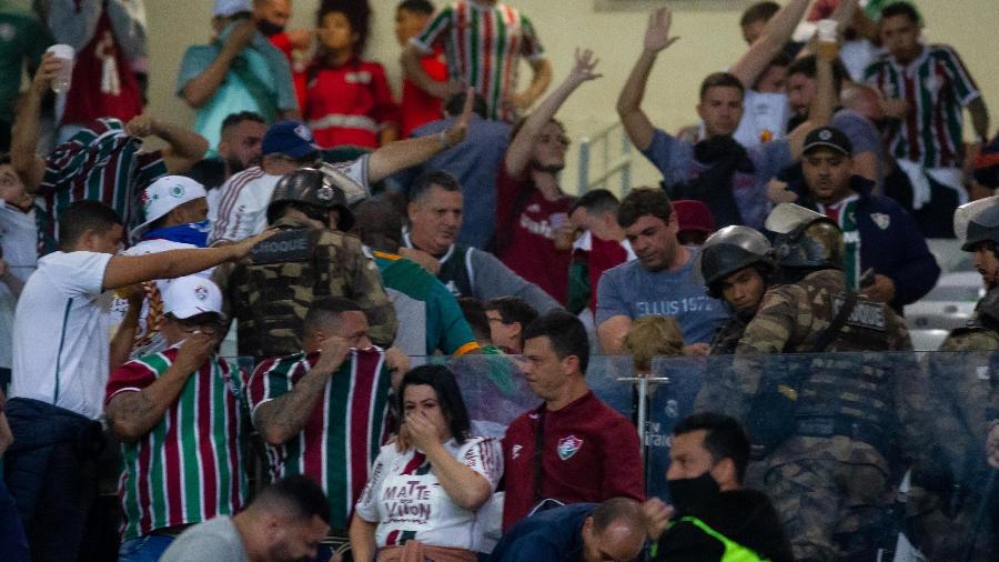 Torcida do Fluminense durante partida contra Cruzeiro pela Copa do Brasil - Fernando Moreno/AGIF