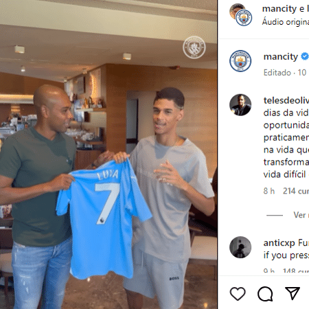 Fernandinho entrega camisa do Manchester City para Luva de Pedreiro - Instagram Manchester City / Reprodução