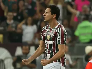 Ganso é um maestro no Fluminense. Deitou no jogo contra o Flamengo