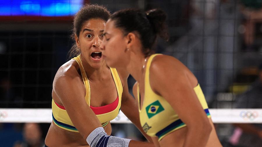 Ana Patrícia e Duda durante a final do vôlei de praia feminino nas Olimpíadas