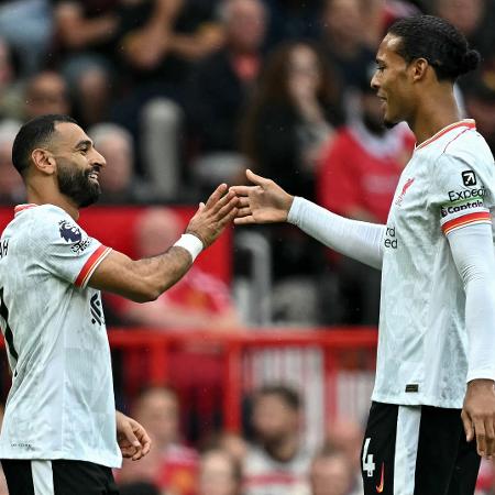 Salah comemora em vitória do Liverpool sobre o Manchester United no Inglês