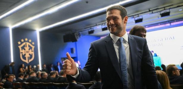 Cruzeiro e Santos participam da eleição da CBF mesmo com boicote de clubes.