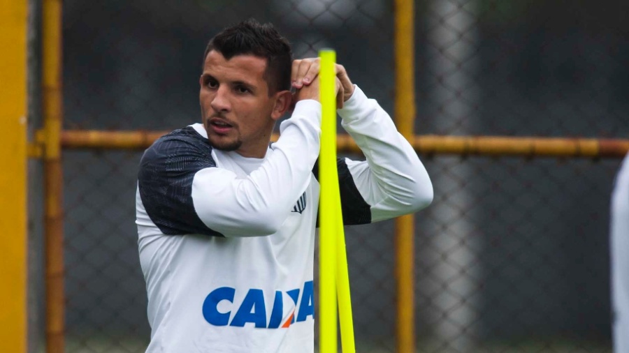 O meia Vecchio durante treinamento do Santos - Ivan Storti/Santos FC