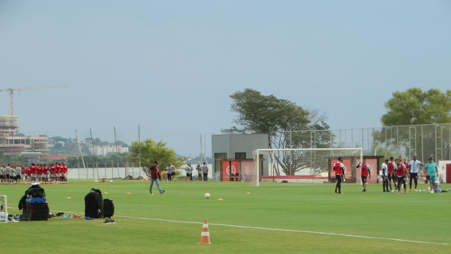 Presidente do Inter sugere partidas em gramados do CT Parque Gigante (foto) e CT do Grêmio - Marinho Saldanha/UOL