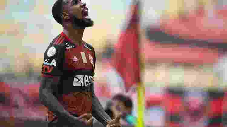 Gerson, do Flamengo, comemora seu gol diante do Santos pelo Brasileirão - Jorge Rodrigues/AGIF - Jorge Rodrigues/AGIF