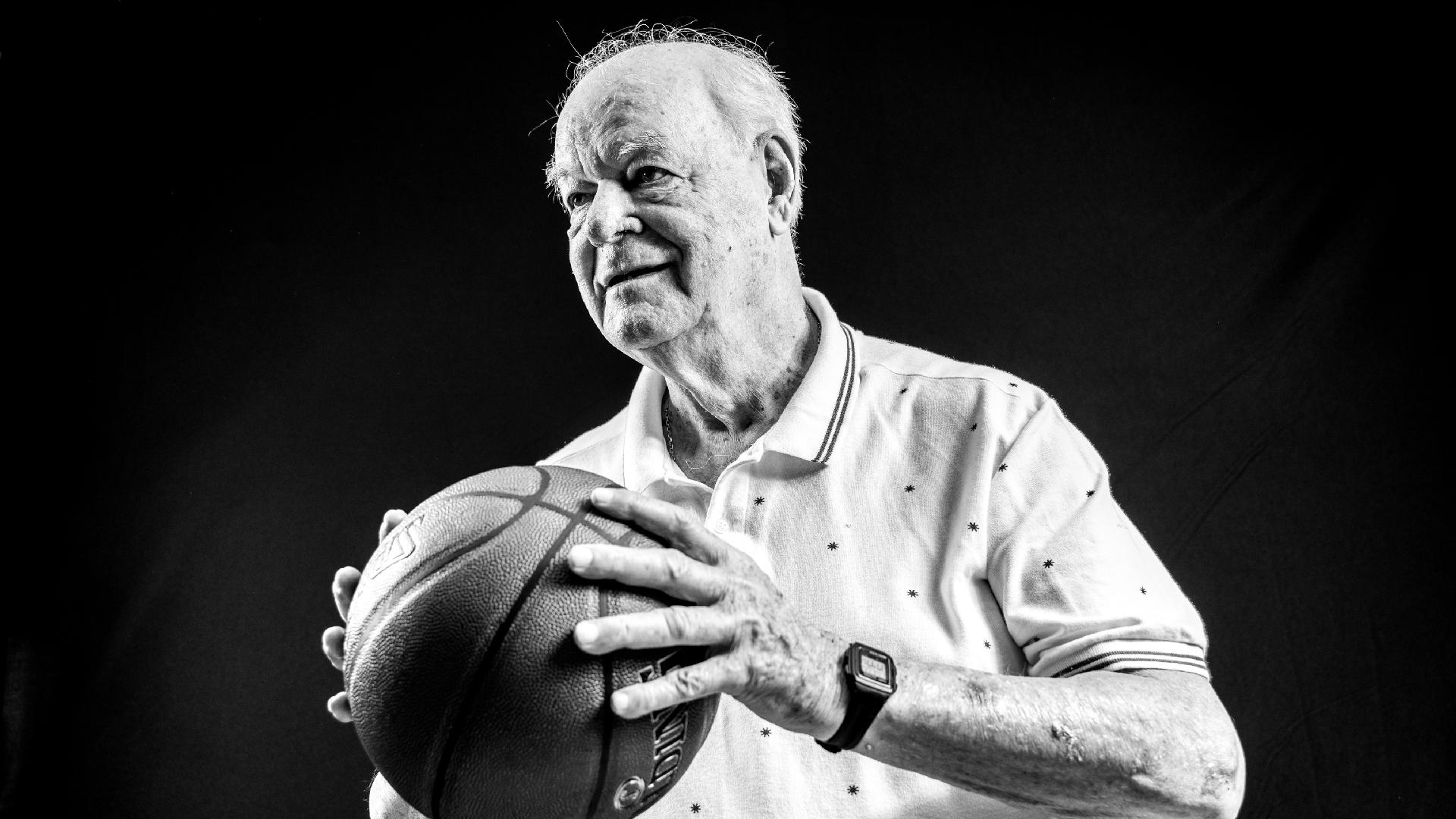 Simon Plestenjak/UOL