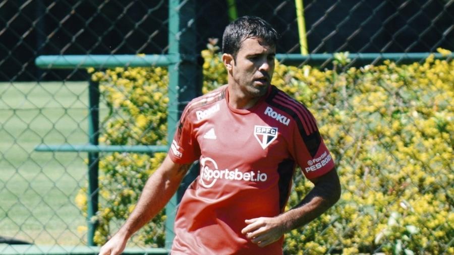 Éder, atacante do São Paulo, treina no CT da Barra Funda - Fellipe Lucena/São Paulo FC