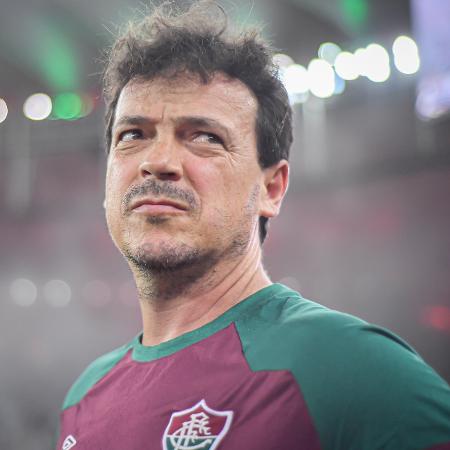 Fernando Diniz, técnico do Fluminense, durante jogo contra o Flamengo no Maracanã - NAYRA HALM/FOTOARENA/FOTOARENA/ESTADÃO CONTEÚDO