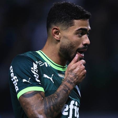 Bruno Tabata, em jogo pelo Palmeiras