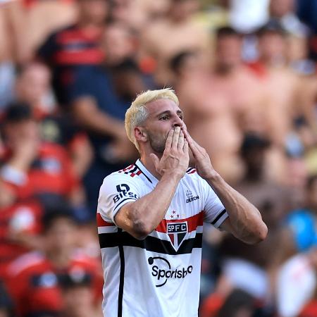 Calleri comemora gol contra o Flamengo na final da Copa do Brasil