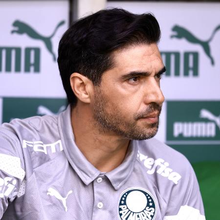 Técnico do Palmeiras jogará com Richard Ríos, Aníbal Moreno e Zé Rafael juntos no meio